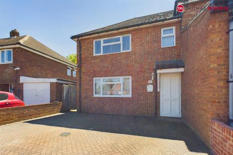 2 bedroom semi-detached house for sale, Boddington Gardens, Bedfordshire SG18