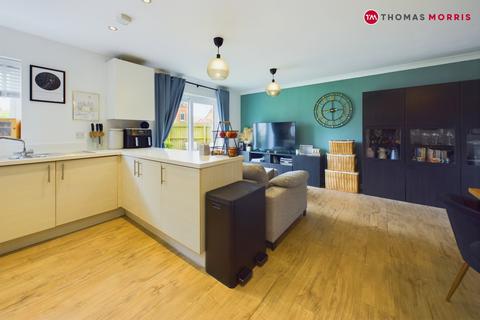 2 bedroom apartment for sale, Planets Way, Bedfordshire SG18