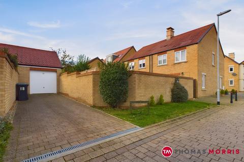 18 Arnold Rise, Biggleswade, SG18 8UF