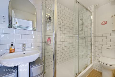 32 Elizabeth Fry Place, London, SE18 4LA