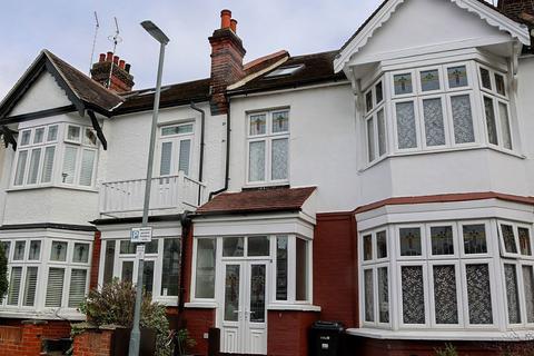 5 bedroom terraced house for sale, Drummond Road, London E11