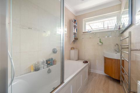 New Dawn The Coombe, Streatley, Reading, RG8 9QL