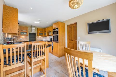 31 Croft Way, Woodcote, Reading, RG8 0RS