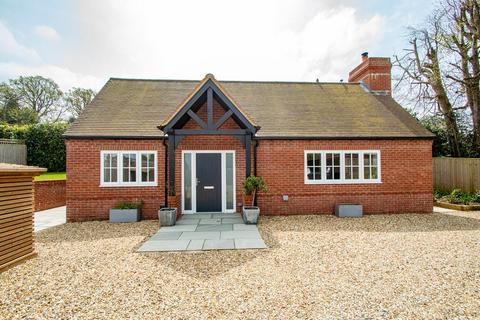 3 bedroom bungalow for sale, Croft Way, Berkshire RG8