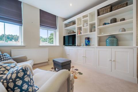 2 bedroom apartment for sale, Cedar Court, Henley-On-Thames RG9