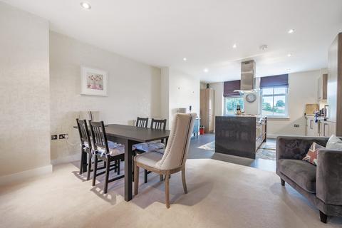 2 bedroom apartment for sale, Cedar Court, Henley-On-Thames RG9