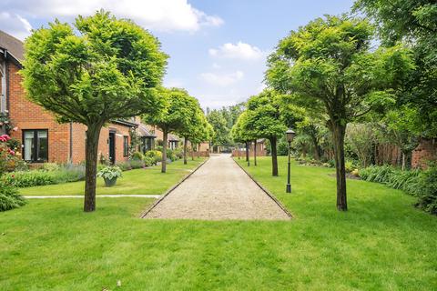 3 bedroom retirement property for sale, Remenham Row, Henley-on-Thames RG9