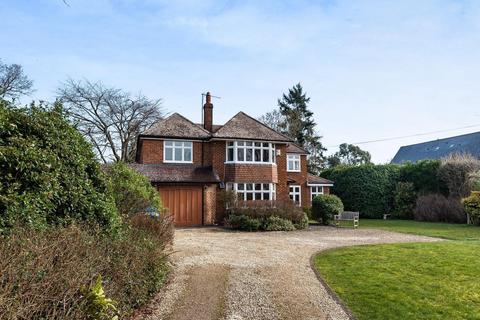 Fairfield Chiltern Road, Peppard Common, Henley-on-thames, RG9 5LP