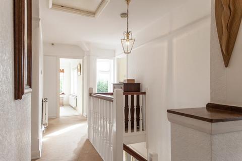 Fairfield Chiltern Road, Peppard Common, Henley-on-thames, RG9 5LP