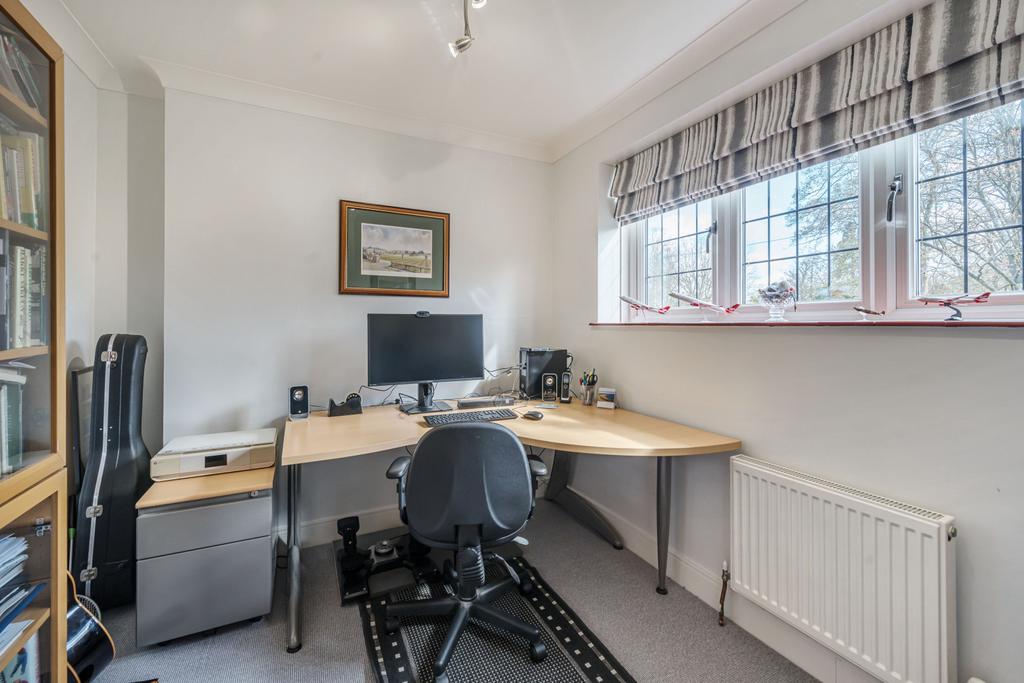 Bedroom/Study