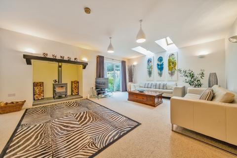 Ashcroft Newtown, Upper Basildon, Reading, RG8 8JG