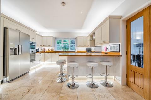 Ashcroft Newtown, Upper Basildon, Reading, RG8 8JG