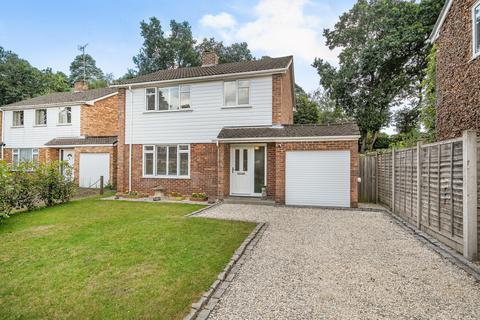 9 Warren Close, Burghfield Common, Reading, RG7 3LY