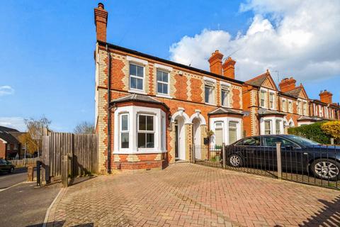 3 bedroom semi-detached house for sale, Northumberland Avenue, Berkshire RG2