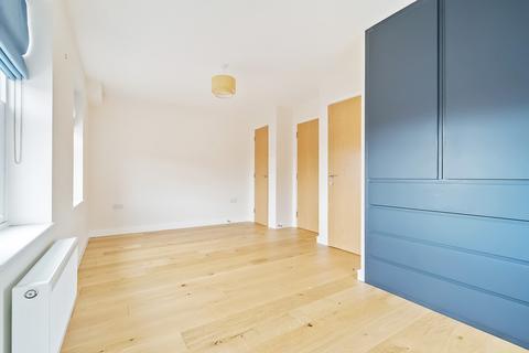 49 Addison Road, Reading, RG1 8EN