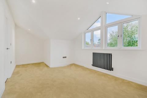 104a Berkeley Avenue, Reading, RG1 6HY