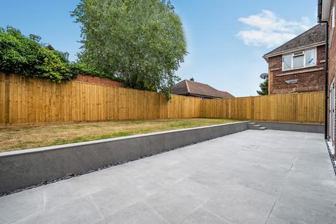 104a Berkeley Avenue, Reading, RG1 6HY