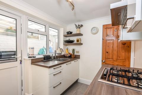 269 Gosbrook Road, Caversham, Reading, RG4 8DX