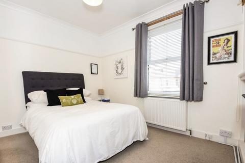 269 Gosbrook Road, Caversham, Reading, RG4 8DX