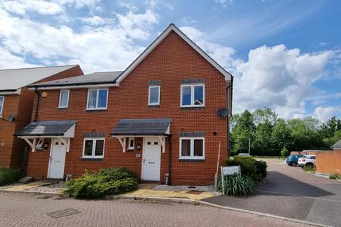37 Fawn Drive, Three Mile Cross, Reading, RG7 1WN