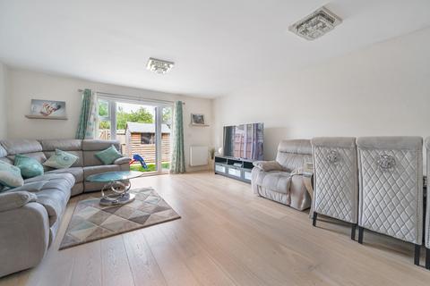 3 bedroom terraced house for sale, Woolhampton Way, Berkshire RG2