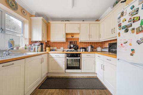 42 Horseshoe Crescent, Burghfield Common, Reading, RG7 3XW