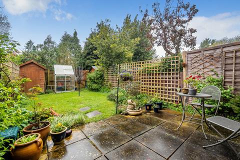 42 Horseshoe Crescent, Burghfield Common, Reading, RG7 3XW