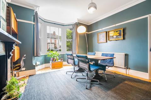 27 Addington Road, Reading, RG1 5PZ