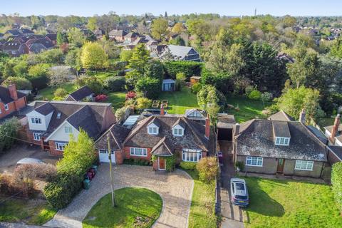 18 Highdown Avenue, Emmer Green, Reading, RG4 8QS