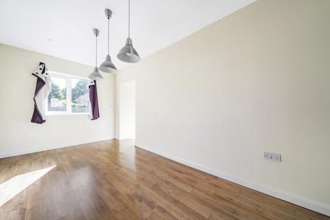 16 Thrush Close, Burghfield Common, Reading, RG7 3PG