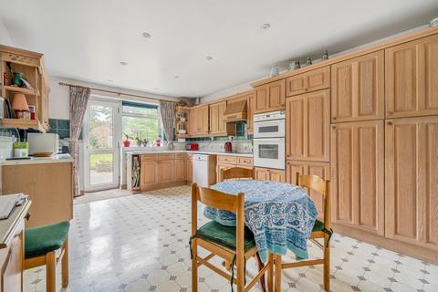 15 Peppard Road, Caversham, Reading, RG4 8JP