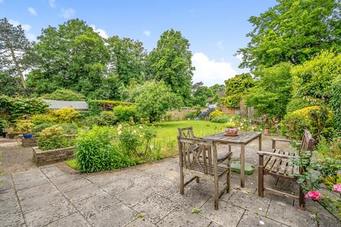 15 Peppard Road, Caversham, Reading, RG4 8JP