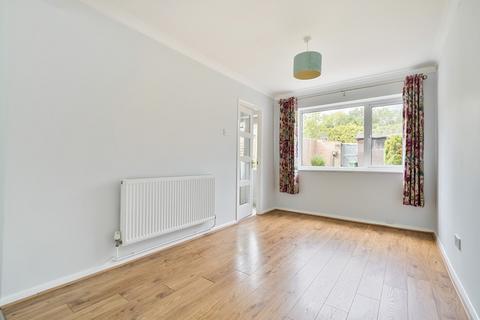 2 Brookside Walk, Burghfield Common, Reading, RG7 3HZ