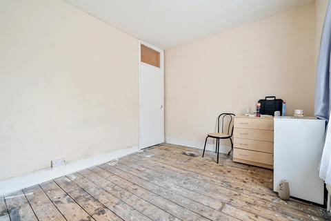 8 Edinburgh Road, Reading, RG30 2UB