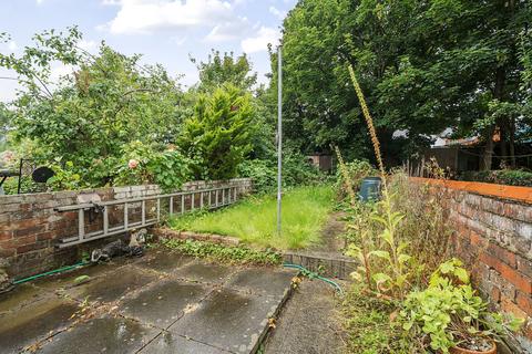 8 Edinburgh Road, Reading, RG30 2UB