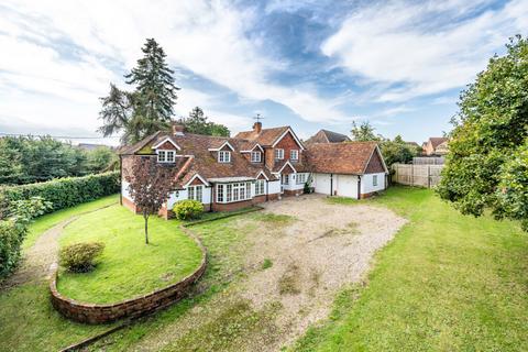 4 bedroom detached house for sale, Cutbush Lane West, Reading RG2