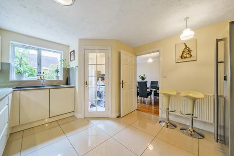 9 Deardon Way, Shinfield, Reading, RG2 9HE