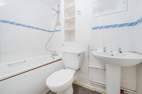 97 Colleton Drive, Twyford, Reading, RG10 0AX