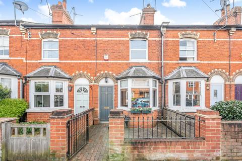 3 bedroom terraced house for sale, Victoria Road, Reading RG10