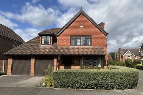 4 bedroom detached house for sale, East Park Farm Drive, Reading RG10