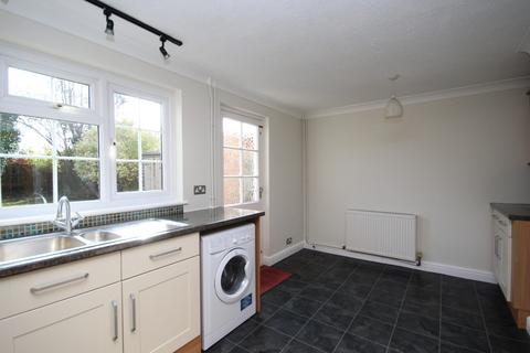 3 bedroom terraced house to rent, Orchard Estate, Reading RG10