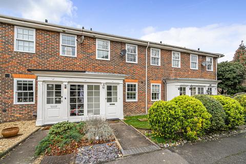 2 bedroom terraced house to rent, Hill Lands, Reading RG10