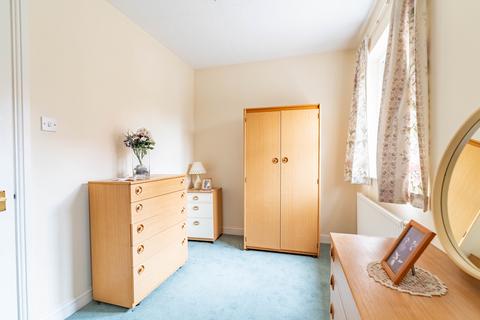 18 The Brambles, St Albans, AL1 2DP