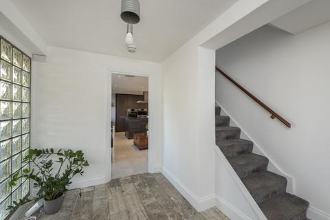 17 Blake Close, St Albans, AL1 5SG