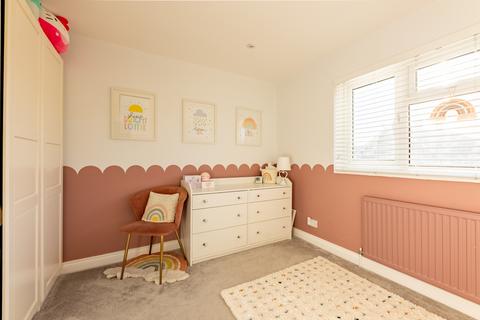 19 Hamilton Close, Bricket Wood, St Albans, AL2 3NA