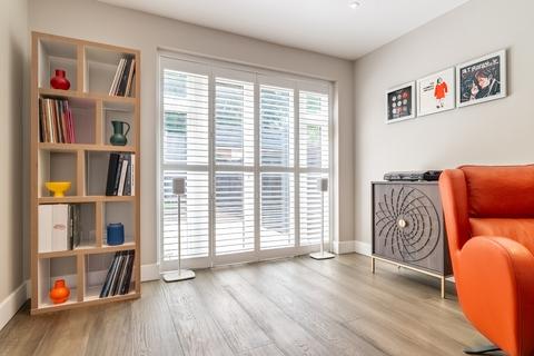 16a Castle Road, St Albans, AL1 5DL