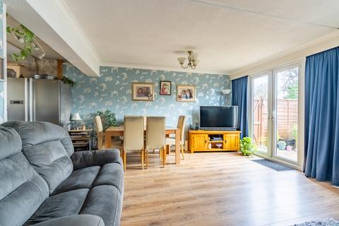 6 White Beams, Park Street, St Albans, AL2 2RP