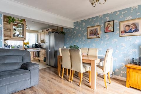 6 White Beams, Park Street, St Albans, AL2 2RP