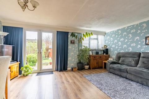 6 White Beams, Park Street, St Albans, AL2 2RP