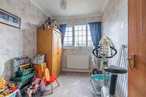 6 White Beams, Park Street, St Albans, AL2 2RP